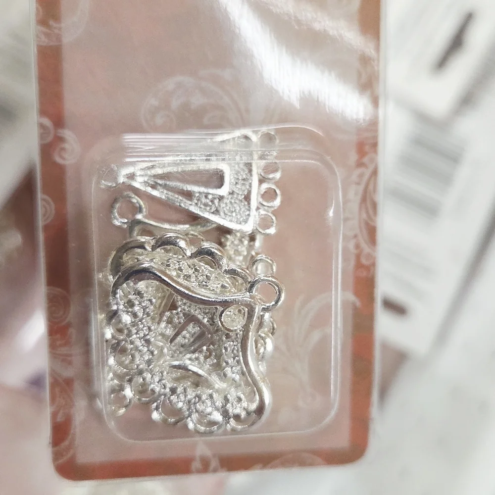 N/A elegant silver